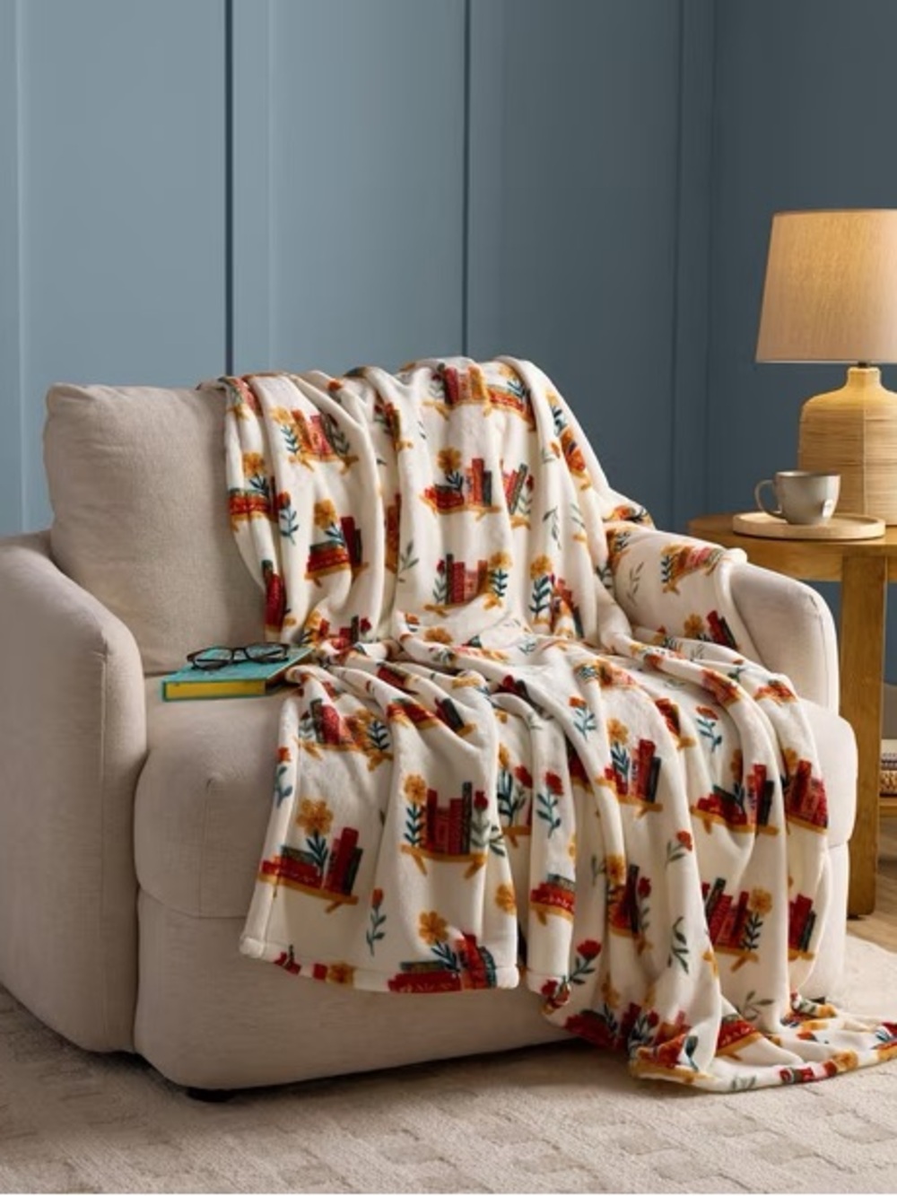 Book Shelf Floral Book Reader Lounge Throw, 60" x 70"